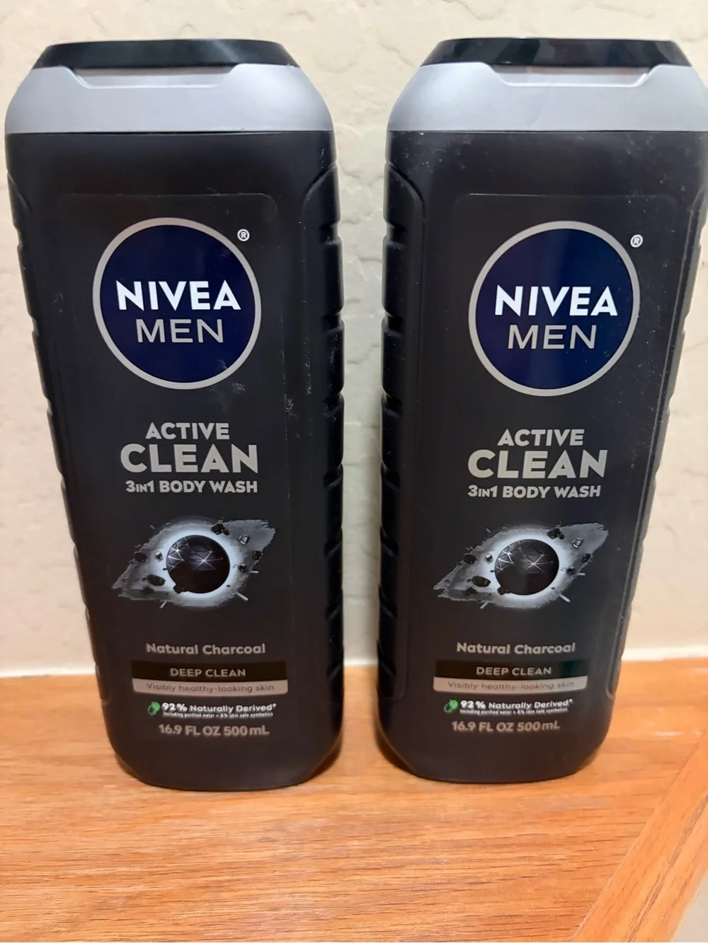 NIVEA MEN Active Clean 3-in-1 Body Wash - Black (Natural Charcoal)